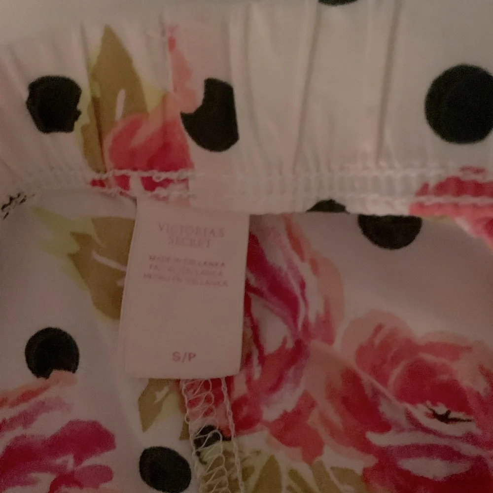 Victoria’s Secret floral sleep shorts - Picture 3 of 3